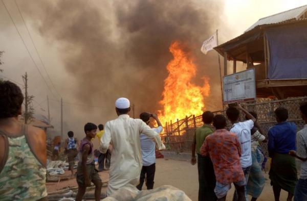 آتش سوزی در اردوگاه آوارگان در الحدیده