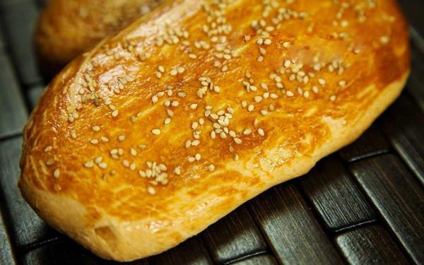 طرز تهیه نان شیرمال چگونه است؟