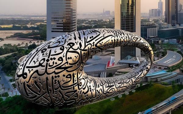 کپی کاری ناشیانه شهرداری تهران از یک سازه در دبی